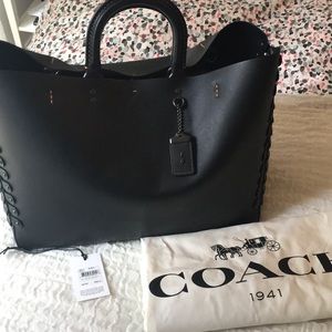 EUC Coach 1941 Rogue Tote with Hyperlink detail